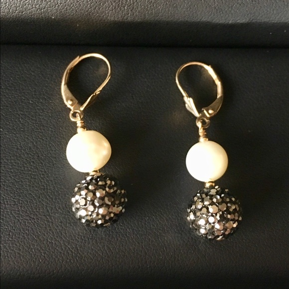 Beautiful Black Pearl Set - Picture 4 of 4